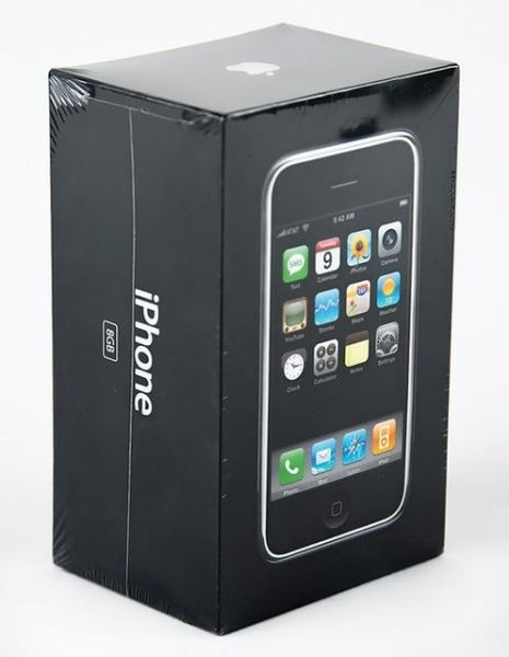 <br />
							Запечатан, ни разу не использован: первый iPhone продали на аукционе за $55 тысяч<br />
						