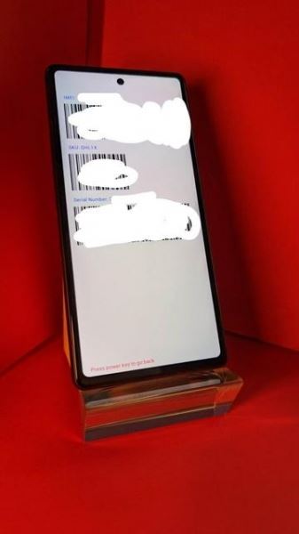<br />
							Неанонсированный смартфон Google Pixel 7a продавался на eBay за $2550<br />
						