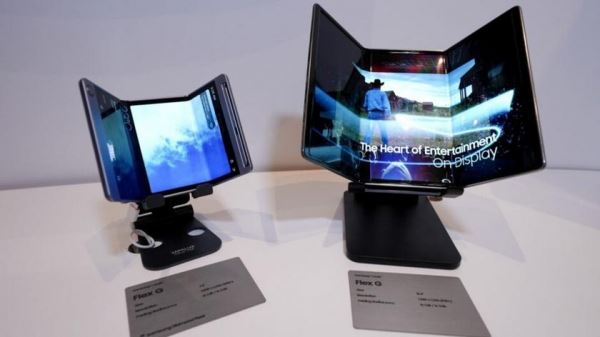 <br />
							Слух: Samsung может уже в этом году представить складное устройство Tri-Fold с тремя экранами<br />
						